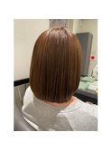 ミディアムヘアスタイル