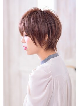 アキュレ(Aqure) 【Aqure】大人綺麗なショート×ミルクティーアッシュ