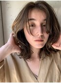 ハイライト。外ハネ。ナチュラル。#くびれセミディ