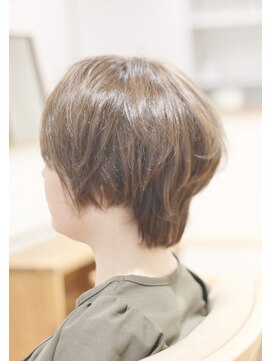 ポッシュ(poche) マット系ショートボブ