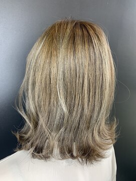 サローネデ アグスティナ バイ サンバンチ(salones de agustina by sanbanchi) 【agustina 明石大久保】