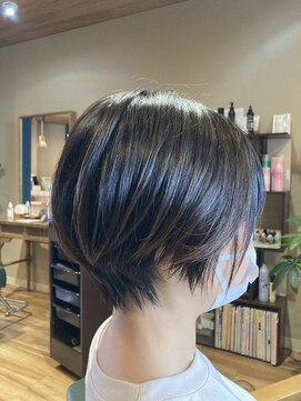 ヴァロ(Valo) 20代/30代/40代/50代/大人可愛いい/骨格補正スッキリショート