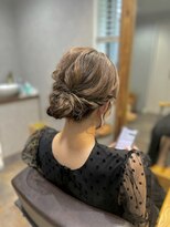 ベルトオブヴィーナス(Belt of venus)&nbsp;パーティーからカジュアルまで☆シニヨンアレンジ