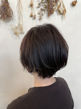 シャンプーボーイ セントラル 博多(SHAMPOO BOY central) 丸みのあるショート
