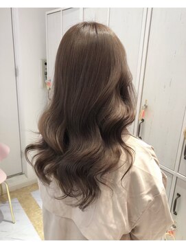 リー 梅田(Lee) Lee梅田茶屋町　韓国風透明感カラー