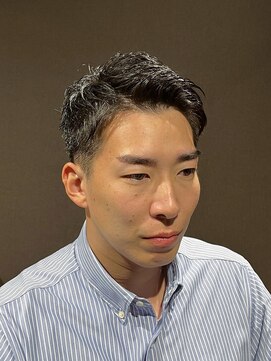 ビーダンディー(Bee dandy) ビジネスフォーマル ベリーショート ツーブロ 七三オールバック