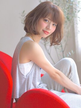 オジコロジ(ojiko.roji) ☆月曜営業☆ojiko.ゆるふわイノセントカラーでナチュラルボブ