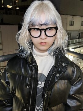 クペウ アエレ(cope'u aele) ブリーチ/ハイトーン/梅田/中崎町/ダブルカラー/学割U24