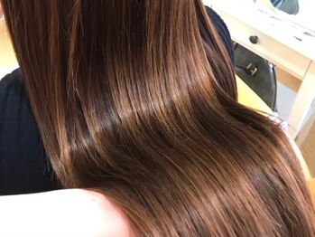 ウォームス(Warmth)の写真/【亀田駅徒歩1分】一人ひとりの髪質や状態に合わせてプロがご提案。毛先までツヤを纏った美シルエットに♪