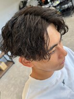 フゥ 宇都宮(FeU)&nbsp;波巻きパーマメンズパーマメンズヘアツーブロックツイストパーマ