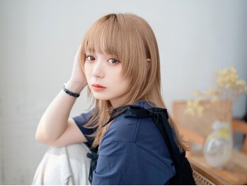 カスタードツー(CUSTARD2)の写真/ストレートのリピートが多く、柔らかい手触りが毎日触りたくなること間違いなし◎艶感溢れる美髪へ―。