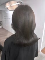モアナ バイ ヘッドライト 三島店(Moana by HEADLIGHT) Moana【三島】#オリーブカラー#グレージュ#外はね#ミディアム