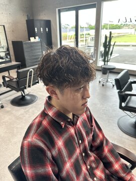 ジールクス 笠懸店(G LUX) 波巻きシャドウパーマ