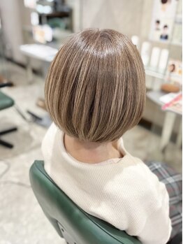 スーパーカット ヘッドショップ(SUPER CUT HEAD SHOP)の写真/【大通駅直結】白髪ぼかしハイライトで“隠す”から“活かす”へ◇大人女性の為のヘアカラーを実感できる☆