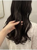 ベリーショート切りっぱなしボブヘアカラーアッシュグレー前髪