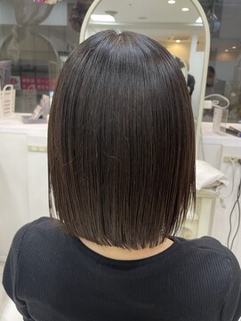 アルターシェリー(aL-ter che'rie) 切りっぱなしボブクラゲヘアー/小顔/ココアベージュ