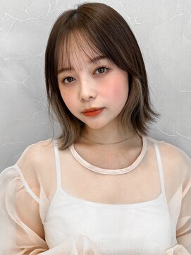 アグノス 青山(Agnos) 愛されワンホンレイヤーレイヤーカットこなれヘア斜めバング