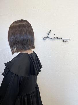 リム(Lim) 切りっぱなしボブ　シナモンベージュ