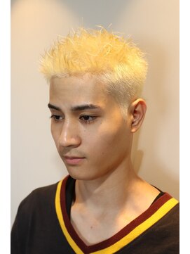 ツーエイチ 新宿(2H) 新宿/新宿理容室/新宿駅/ハイトーンショート/新宿メンズヘア