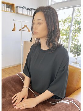 コムヘアー(COM HAIR) ロブ。アッシュブラウン。