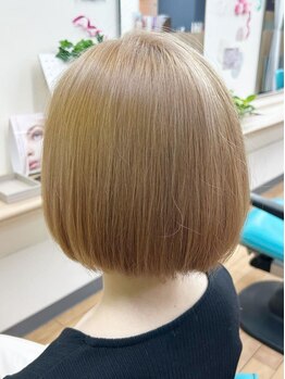 リオン 畦野店の写真/オーガニックからハイトーン迄幅広く対応◎大人女性に似合うお洒落な仕上がりに！