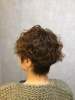 ウィスプ 赤羽店(wisp) エレガントに揺れる大人ショート×ケアパーマ #1