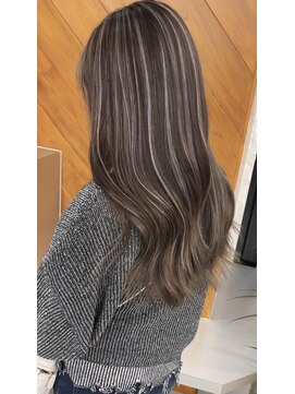 リュストル 町田(LUSTRE) 大人系グレージュハイライト