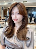 大人かわいいくびれヘアセミロング × ミルクティーベージュ