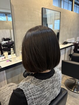 ユニコ(unico) ボブグラデーションカット