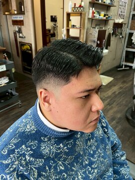 アールズ ヘア(R's hair) MEN’S HAIR/波巻きツイストスパイラル/リバースセンターパート