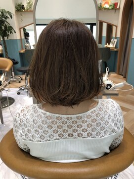 ロンド レグリーズ 立川(Lond leglise) フレンチボブ/重めスタイル/小顔/簡単スタイリング〈深味信也〉