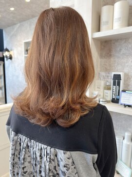 キャアリー(Caary) 福山市美容室Caary人気 立体感ハイライト透明感ベージュカラー