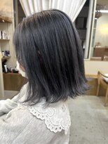 マロウ(mallow)&nbsp;《花屋併設》ロブヘア/グレージュカラー/外ハネミディアム