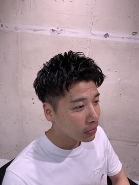 フランクスバーバーザスタンド(Frank’s barber the stand) メンズツーブロックパーマショートアップバングF