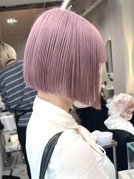 ソル ジングウマエ(SOL JINGUMAE) ダブルカラーピンクベージュベージュカラーケアブリーチミニボブ