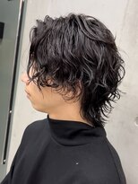 オルト(Altn) 大人の黒髪ミディアムロング波巻きパーマツイストスパイラルヘア