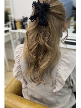 シャルティア(SHALLTIA) ハイトーンベージュ【山口市美容室】【山口市ハイトーン】