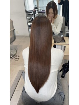 エラ(Ella) 美髪矯正で叶えるつやさらロング