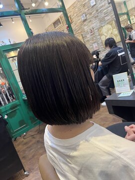 ヘアーラウンジ アンフィ 井土ヶ谷(Hair Lounge Anphi) 艶ボブ