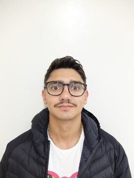 メリケンバーバーショップ トーキョー(MERICAN BARBERSHOP TYO) メンズカットスキンフェードアップバング