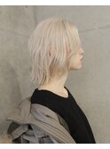 ホワイトのレイヤーボブ