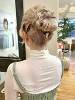 パドメ(padme) 編み込みシニヨン