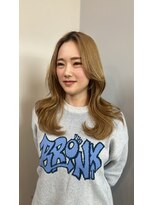 リラ バイ クオーレ(LIRA by CUORE)&nbsp;～韓国風レイヤーカット～