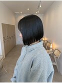 シルエットがかわいい！ぱつっとボブ