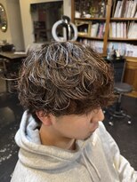 アンドロール(&ROLL) シャドウパーマ