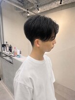 ユニ 江坂(Uni.)&nbsp;センターパート　曲がる縮毛矯正　メンズ縮毛矯正