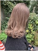 ベージュカラー.レイヤーカット.ハイライトカラー hiro