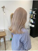 ホワイトベージュ