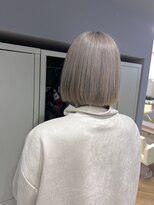 シカ 神戸三宮元町店(Cica)&nbsp;ミルクティー ベージュカラー ボブ 三宮 神戸