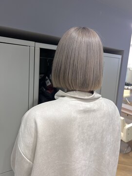 シカ 神戸三宮元町店(Cica) ミルクティー ベージュカラー ボブ 三宮 神戸